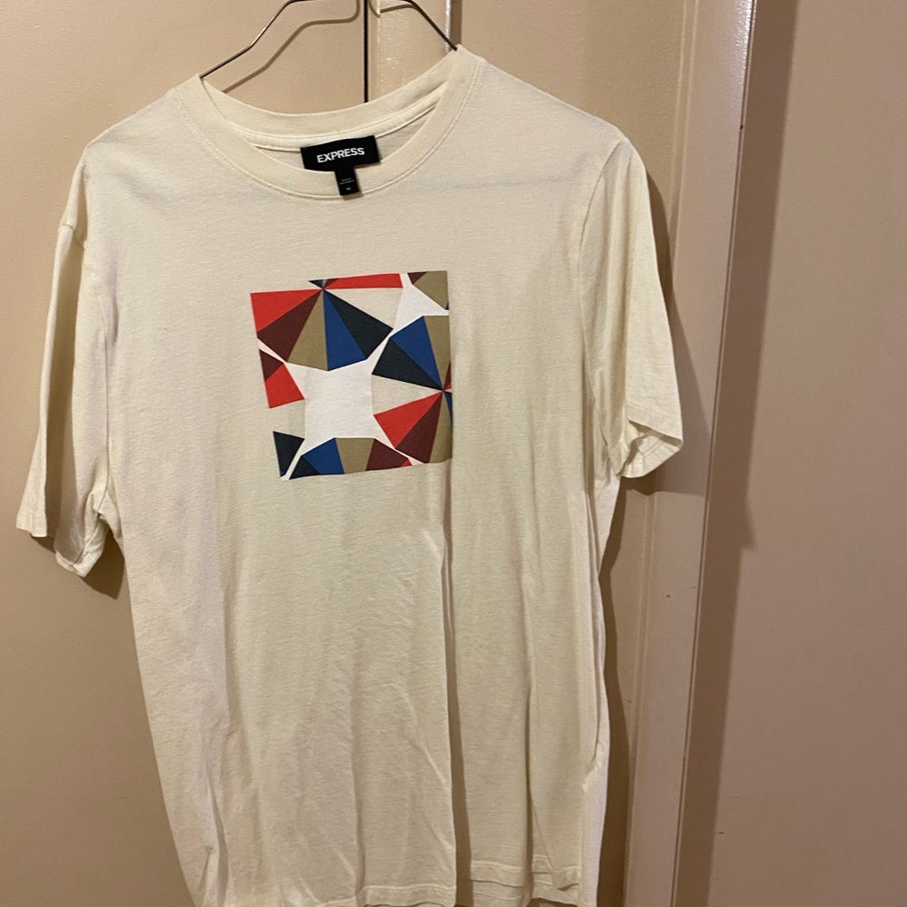 Express Men's Short Sleeve Cream Tee with Geometric Design